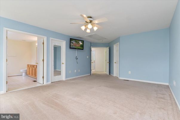 Bathroom, Empty room, Interior