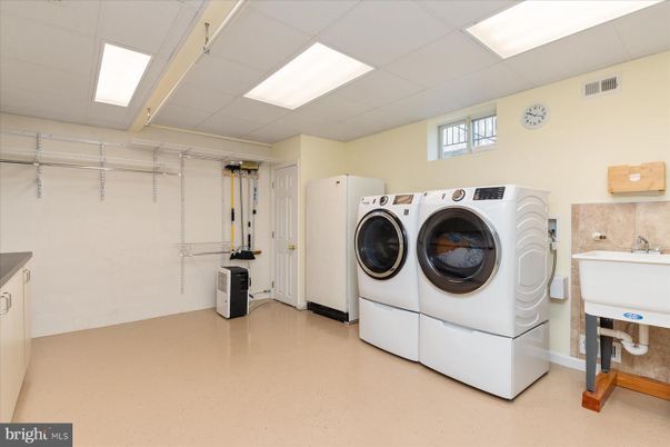 Interior, Recessed Lighting, Washer