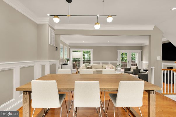 Dining room, Interior, Living room, Pendant Lights, Recessed Lighting, Wood Texture Flooring