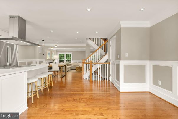 Interior, Kitchen, Living room, Pendant Lights, Recessed Lighting, Wood Texture Flooring