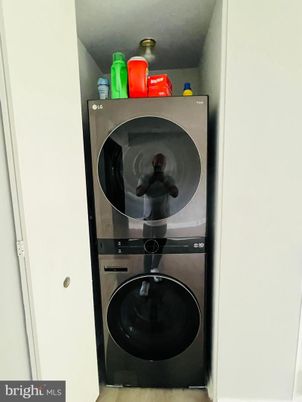 Interior, Kitchen, Utility Closets, Washer