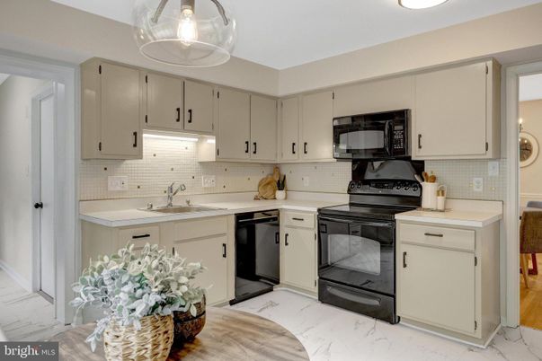 Interior, Kitchen, Marble, Pendant Lights