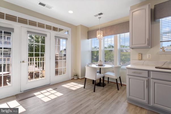 Chandelier, Dining room, Interior, Kitchen, Recessed Lighting, Wood Texture Flooring