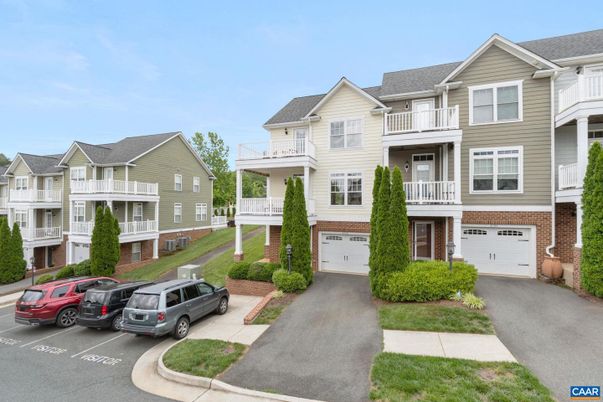 Attached, Exterior, Facade, Brick Facade, Rowhouse