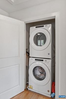 Interior, Utility Closets, Washer, Wood Texture Flooring