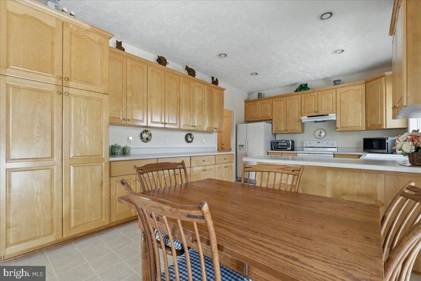 Dining room, Interior, Kitchen, Recessed Lighting