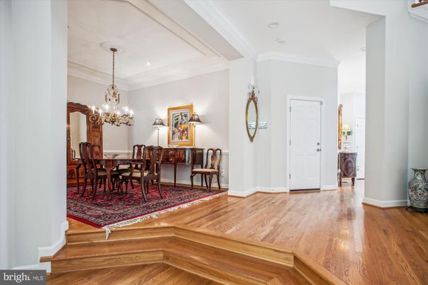 Chandelier, Dining room, Interior, Recessed Lighting, Wood Texture Flooring