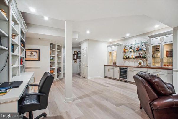 Home Office, Interior, Recessed Lighting, Wood Texture Flooring