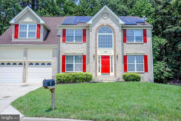Attached, Exterior, Facade, Brick Facade, Solar Panels, Brick Traditional