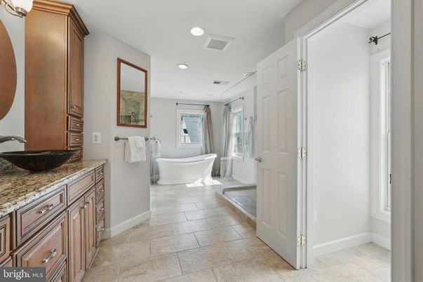 Bathroom, Free Standing Baths, Interior, Recessed Lighting