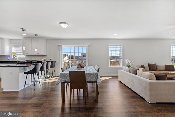 Dining room, Interior, Kitchen, Living room, Recessed Lighting, Wood Texture Flooring