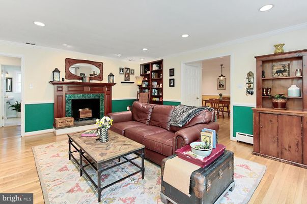 Fireplace, Interior, Living room, Pendant Lights, Recessed Lighting, Wood Texture Flooring