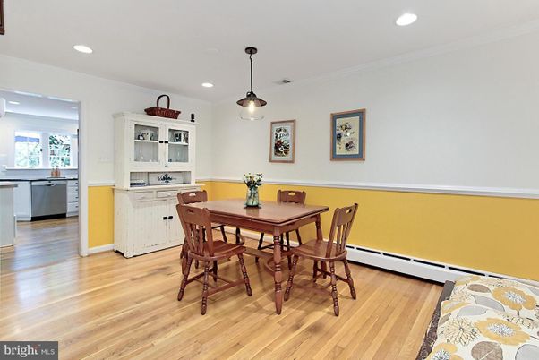Dining room, Interior, Kitchen, Pendant Lights, Recessed Lighting, Wood Texture Flooring
