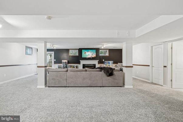Fireplace, Interior, Living room