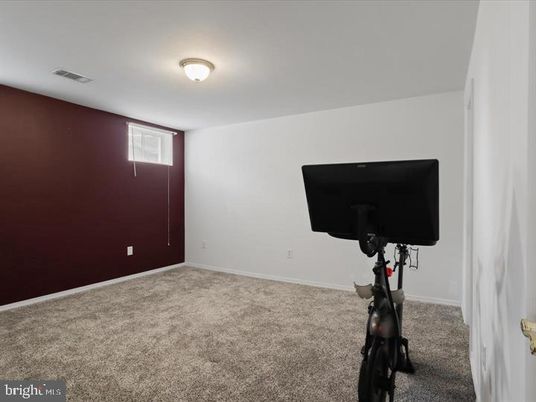 Empty room, Fitness Equipment, Interior