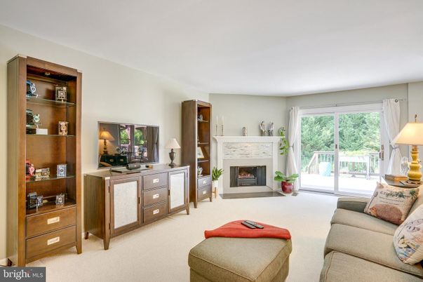 Fireplace, Interior, Living room
