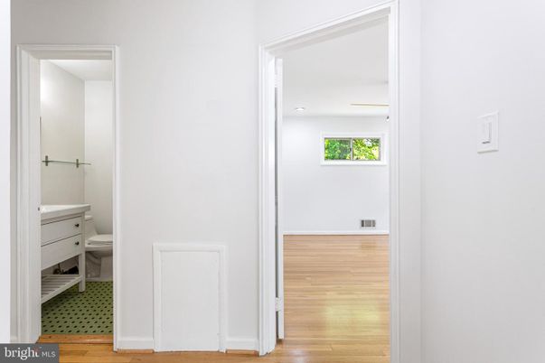 Bathroom, Interior, Recessed Lighting, Wood Texture Flooring