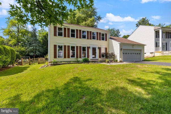 Attached, Backyard, Exterior, Facade, Georgian