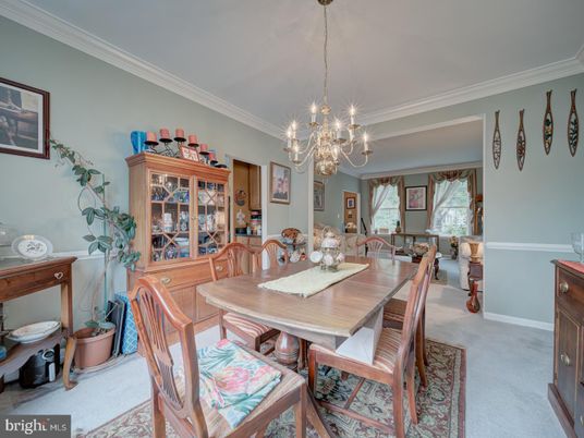 Chandelier, Dining room, Interior