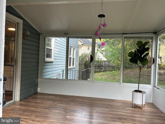 Empty room, Interior, Pendant Lights, Sun Room, Wood Texture Flooring