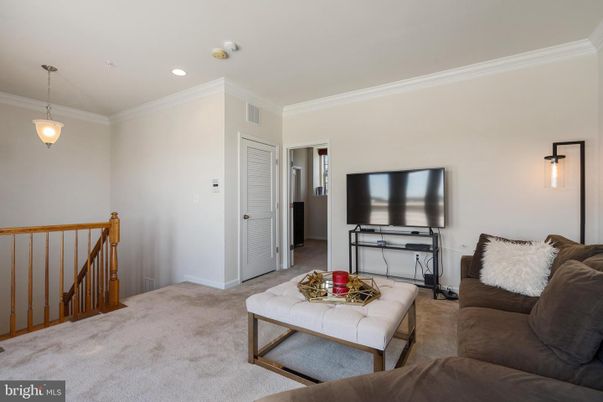 Interior, Living room, Pendant Lights, Recessed Lighting