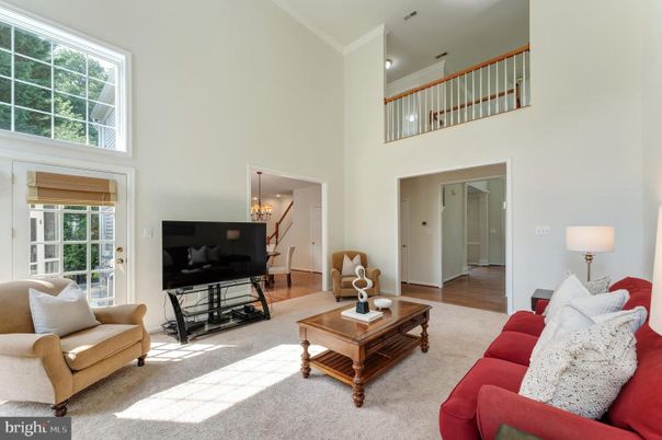 Chandelier, Interior, Living room, Recessed Lighting, Wood Texture Flooring