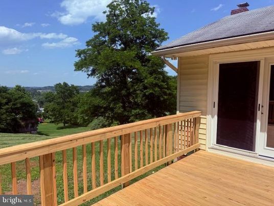 Exterior, Wood Texture Flooring