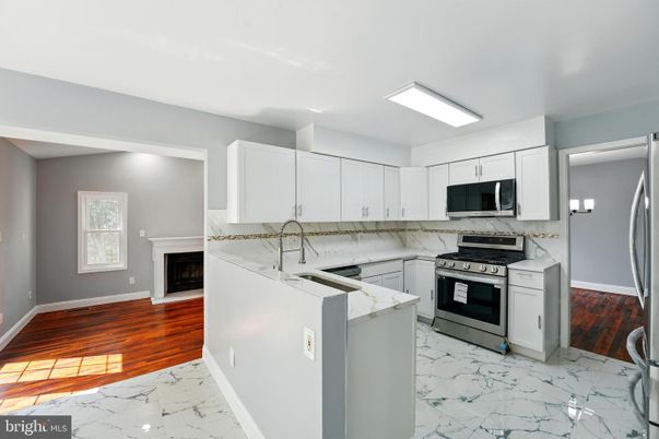 Interior, Kitchen, Marble, Stainless Steel Appliances, Wood Texture Flooring