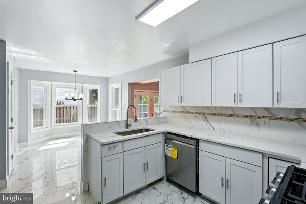 Interior, Kitchen, Marble, Marble Walls, Pendant Lights, Recessed Lighting
