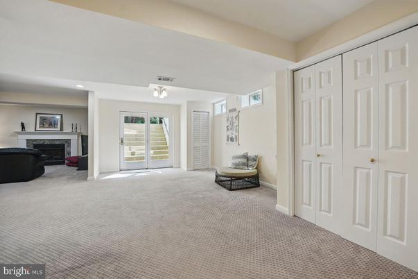 Empty room, Fireplace, Interior, Recessed Lighting