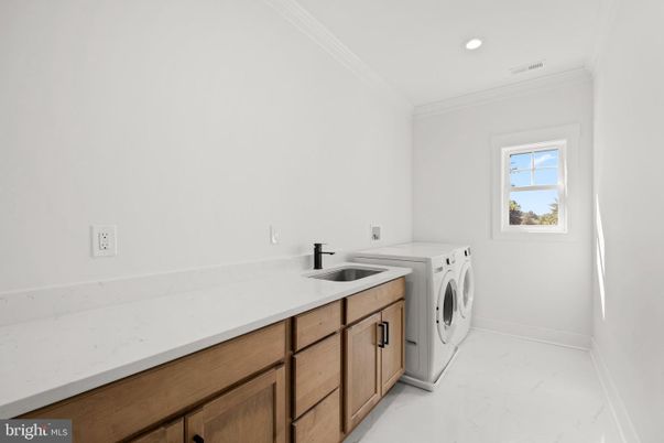 Interior, Recessed Lighting, Washer
