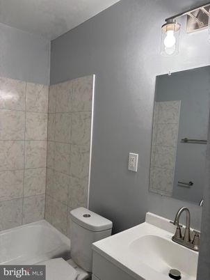 Bathroom, Interior, Marble Walls