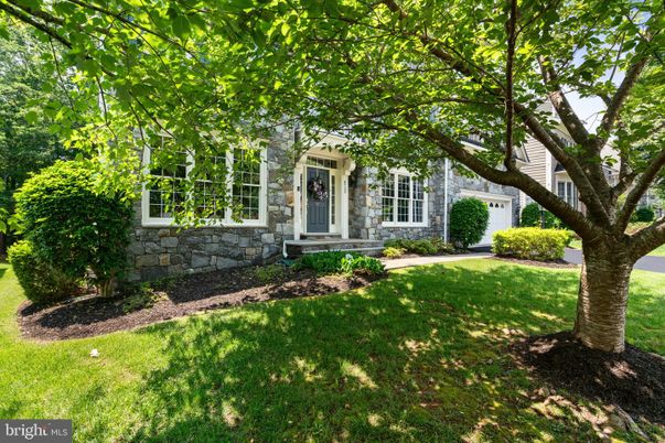 Attached, Backyard, Exterior, Facade, Georgian