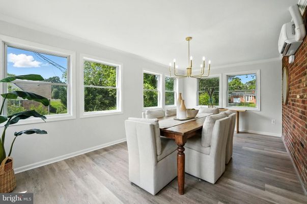 Chandelier, Dining room, Interior, Pendant Lights, Stone Walls, Wood Texture Flooring