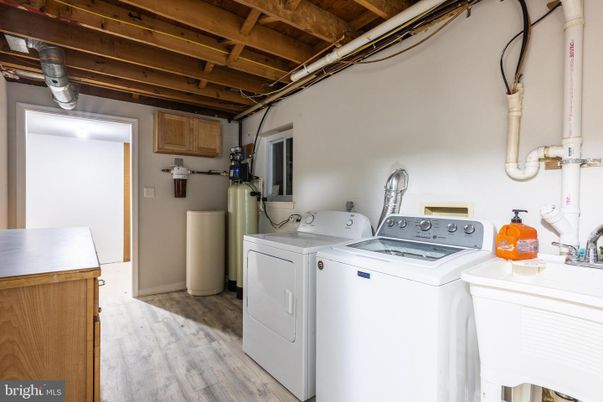 Interior, Washer, Wooden Beams, Wooden Ceilings, Wood Texture Flooring