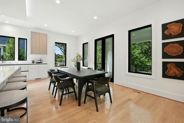 Dining room, Interior, Kitchen, Recessed Lighting, Wood Texture Flooring