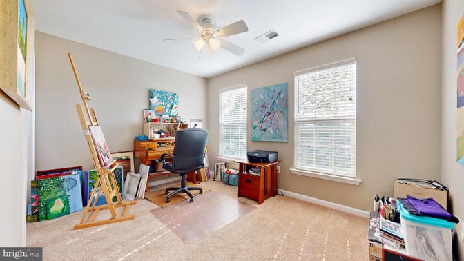 Home Office, Interior