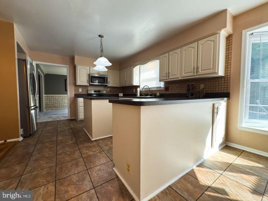 Interior, Kitchen, Pendant Lights