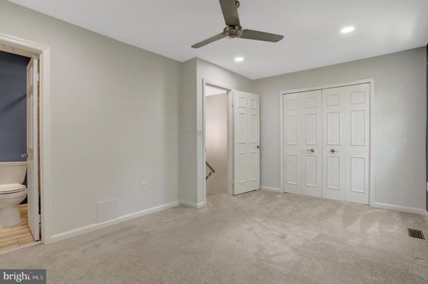 Bathroom, Empty room, Interior, Recessed Lighting