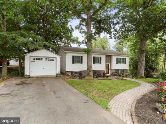 Backyard, Detached Garage, Exterior