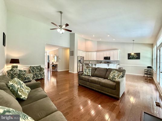 Interior, Kitchen, Living room, Pendant Lights, Recessed Lighting, Stainless Steel Appliances, Wood Texture Flooring