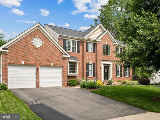 Attached, Exterior, Facade, Brick Facade, Brick Traditional