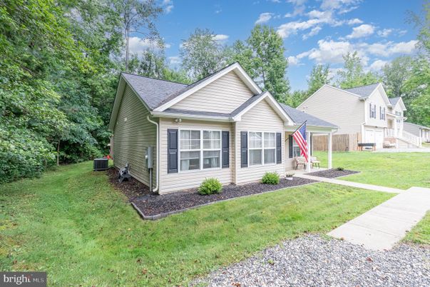 Backyard, Exterior, Facade, Farmhouse