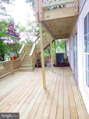 Exterior, Wood Texture Flooring