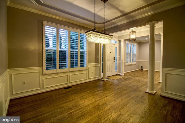 Chandelier, Empty room, Interior, Pendant Lights, Wood Texture Flooring