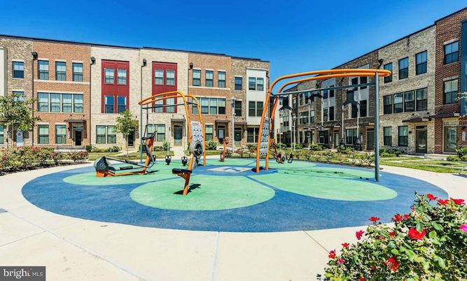 Backyard, Exterior, Playground