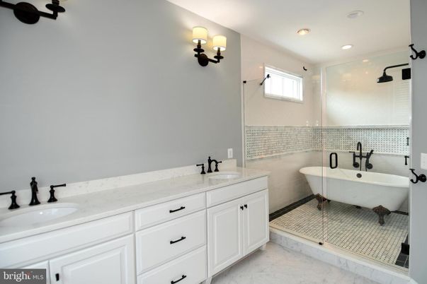 Bathroom, Dual Sink Vanities, Free Standing Baths, Interior, Marble, Recessed Lighting
