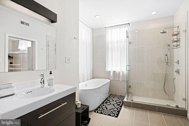 Bathroom, Free Standing Baths, Glass Shower, Interior, Recessed Lighting