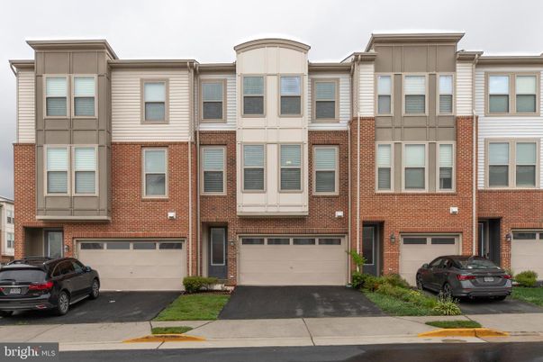 Attached, Exterior, Facade, Brick Facade, Rowhouse