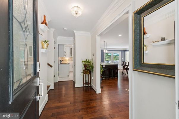 Dining room, Interior, Pendant Lights, Recessed Lighting, Wood Texture Flooring